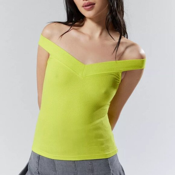 NWT UO Silence + Noise Veronica Off The Shoulder Lime Green Tank Top - Picture 1 of 5